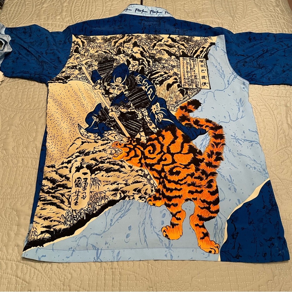 RARE Y2K vintage Phat Farm Japanese samurai & tiger shirt men’s size large
